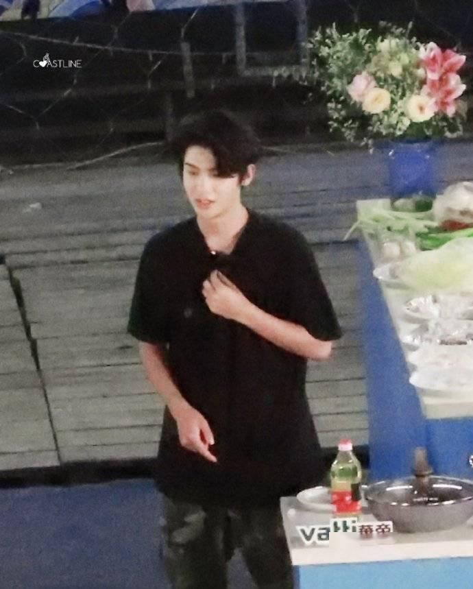  录制|Justin综艺录制饭拍新鲜出炉 大名鼎鼎贾大厨又将重出江湖