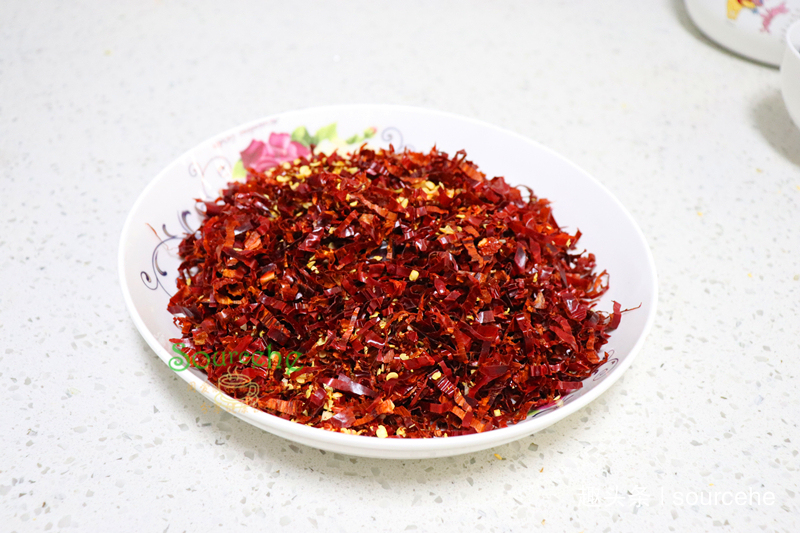 冰糖|做风味辣椒酱时加冰糖,香辣鲜美,存放一年不坏,比老干妈还香