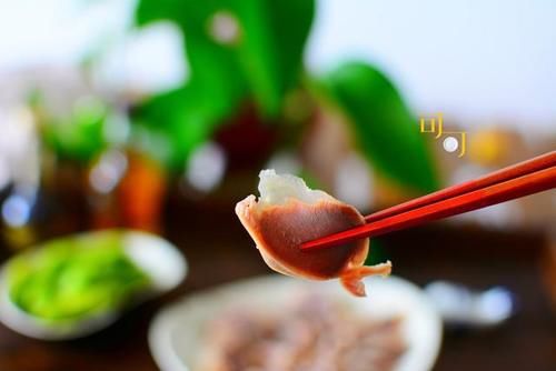  不腻|夏天最好吃的肉食做法，不红烧不白切，咸香有味，爽口不腻