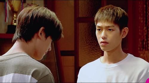  董思怡|丁程鑫王锵艳惊四座，9分钟内打动尔冬升赵薇，他俩眼睛里有灵魂