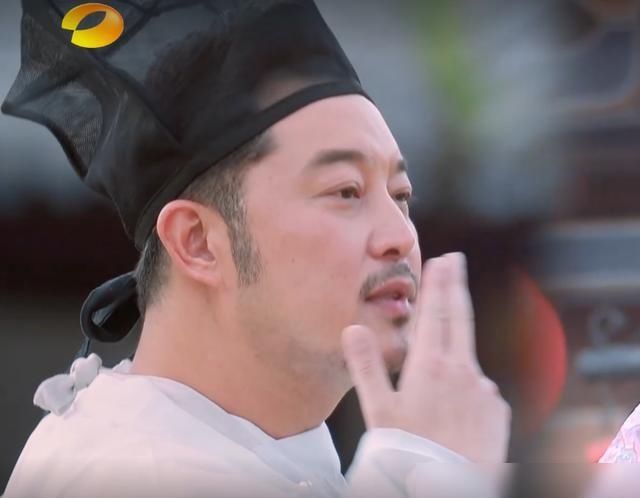  面给|沙溢节目跳起蔡徐坤的《情人》，不愧是沙子爹，这排面给的足足的