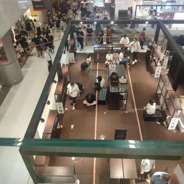  假货|五角场合生汇商场假货柜台涉案两人被批捕