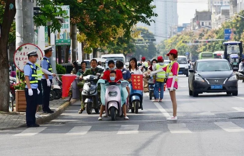 越来越|阜南交警越来越给力了，真好