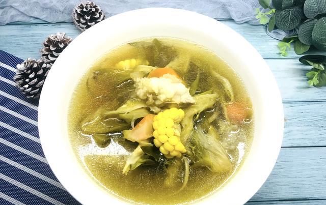  美味|秋天多喝汤防秋燥，此汤经常给家人熬煮，营养好吸收，甘甜美味