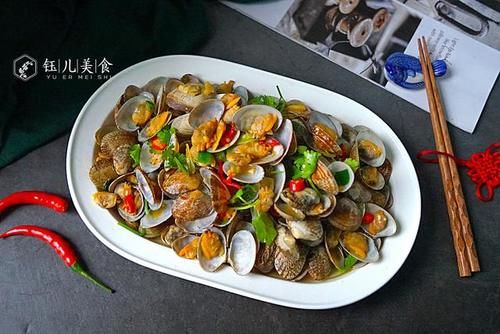 辣椒|三伏天,这菜香辣又解馋,成本不到3块钱,有钱没钱都能吃得起