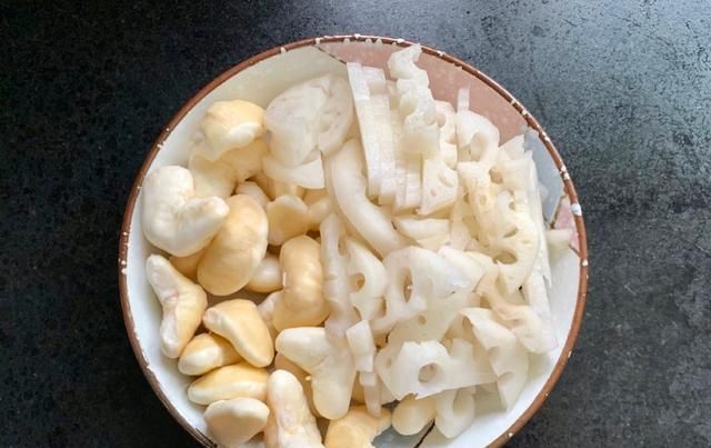  人参|鸡头米是“水中人参”，100元1斤，再贵也要买，常吃身体好