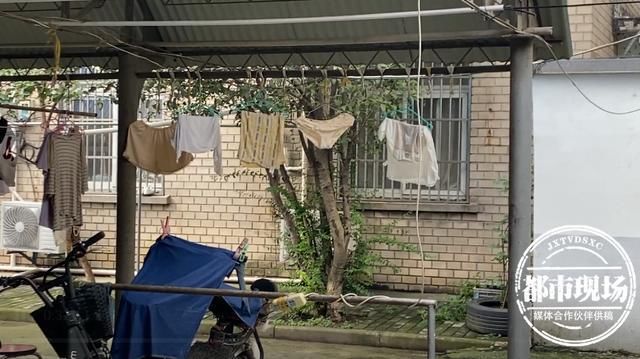 现行|黑手伸向女性内衣,年轻男子被抓现行:“以前都是偷亲戚的”