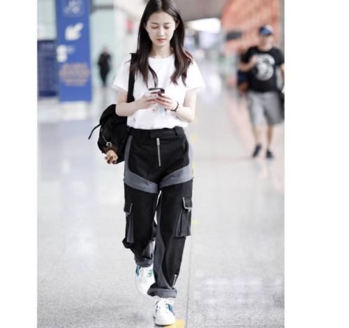 国际|初秋工装裤不会穿？刘昊然LV泼墨套装，高级又国际范十足