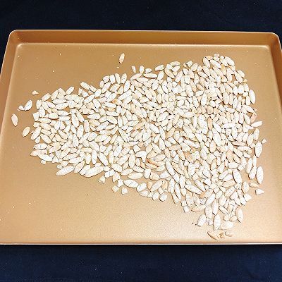 莲花|#入秋滋补正当时#榄仁豆沙莲花月