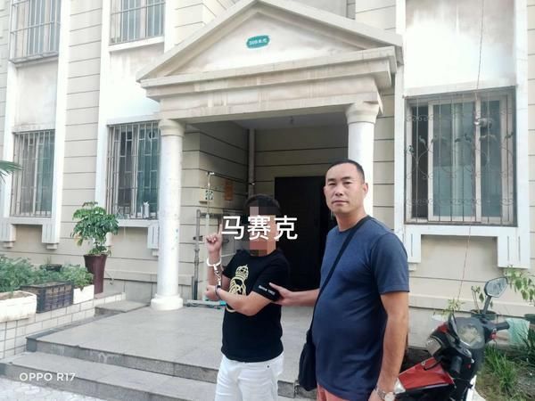 家中|“情有独钟”？男子连续两次到同一居民家中盗窃黄金首饰