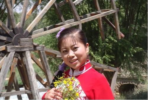  星光|花120万上《星光大道》，掏空家底还负债40万，崔苗却不后悔