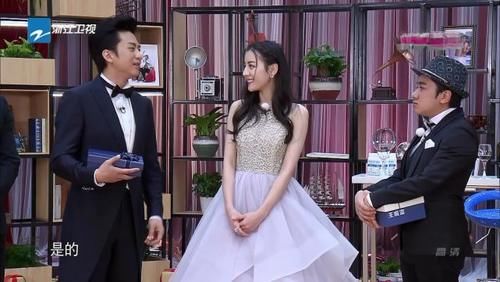  本性|Baby走T台不慎摔倒，邓超脱口而出6个字，意外暴露了本性