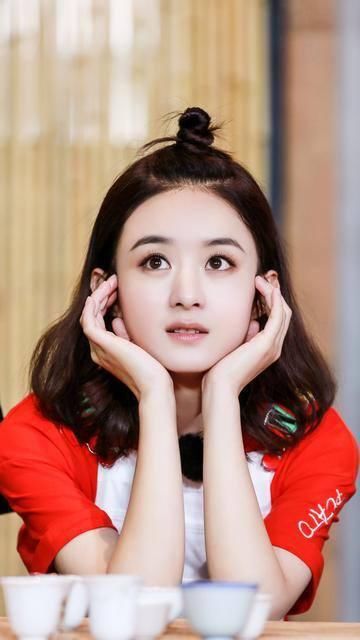  嘉宾|赵丽颖录制《中餐厅4》被粉丝跟拍，据了解还有一位神秘女嘉宾被邀参加节目