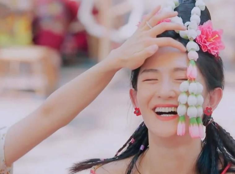  英语|谢娜金瀚外语交流，吉娜用英语插话，暴露真实口语水平