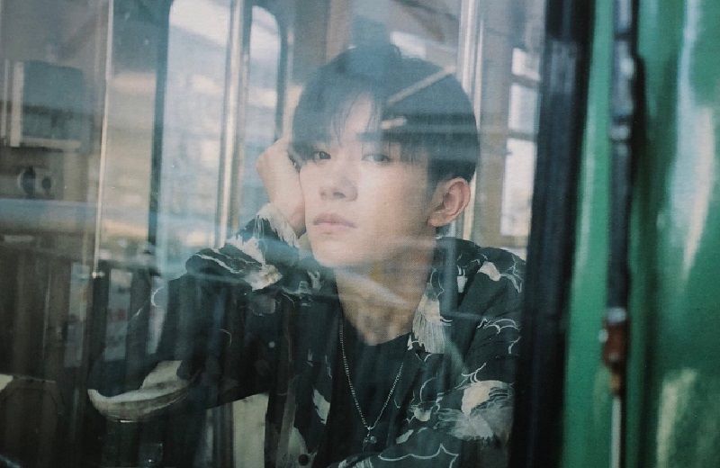  INS|易烊千玺更新INS，文案令粉丝不解，纷纷开始完形填空