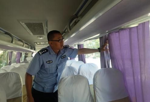 确保|走进运输企业 崂山交警确保假期出行安全