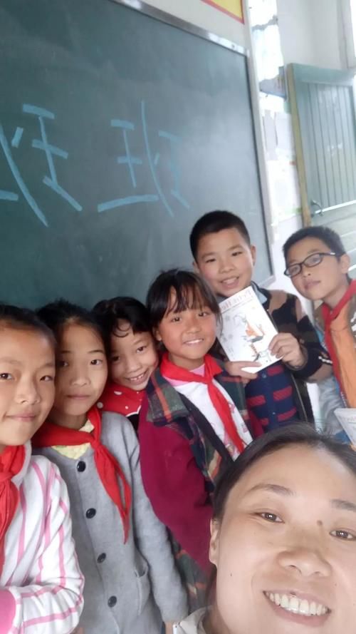 改变|等一本书的留守儿童 不愿退群的转学生 阅读改变的何止几万种人生