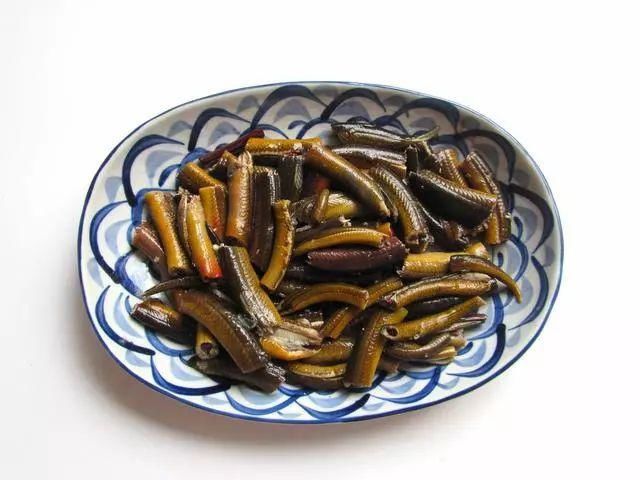  少许|红烧蒜子鳝鱼，自己动手做同样很美味！