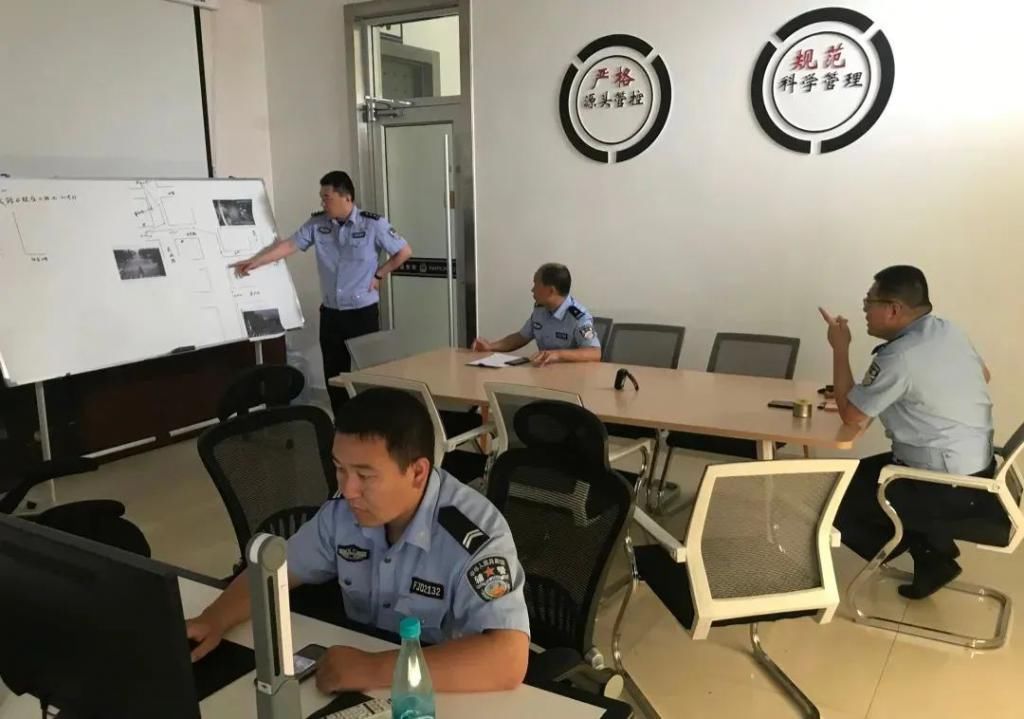  电动自|通报！红色三轮车肇事逃逸，伤者抢救无效死亡！三轮车主全责！