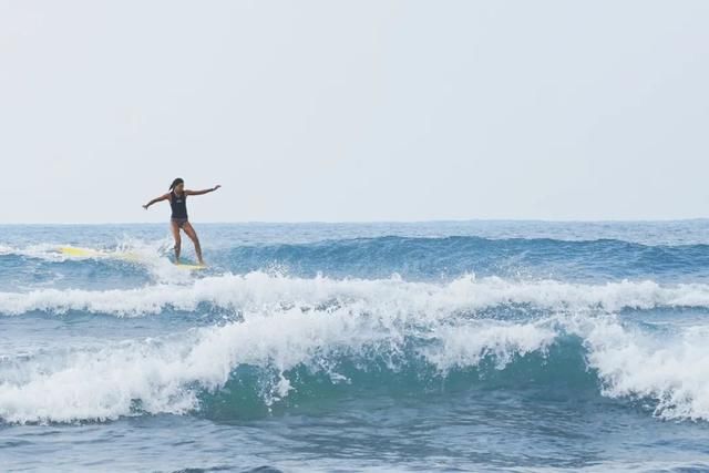  懂行|懂行｜夏日冲浪季，我们采访了几位冲浪达人
