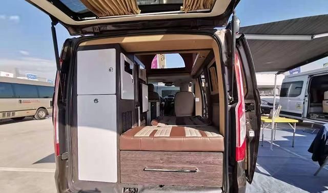 途酷途|途酷途睿欧升顶房车,旅行时保障舒适生活,工作时正常通勤