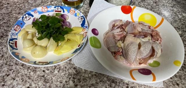 大人|砂锅三杯鸡这样做,大人孩子都爱吃!