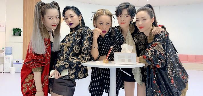  女团|《乘风破浪》高开低走，三公后争议更大，网友：已偏离最初的立意