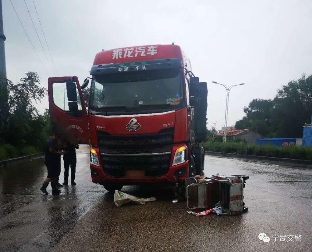  合作|宁武交警：警医合作及时救助交通事故 受伤人员