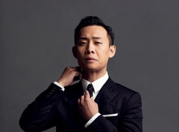 皮包骨|妻子是央视女主播,曾让全剧组女人下跪,42岁张译近况瘦成皮包骨