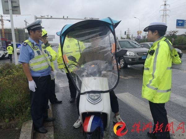 一盔|云龙交警持续推进“一盔一带”安全守护行动