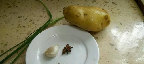 土豆|看起来非常像肉吃起来却比肉香，香气扑鼻，营养美味