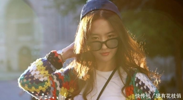 自毁|33岁刘亦菲自拍打码,镜子死角暴露真实颜值,自毁形象放飞自我