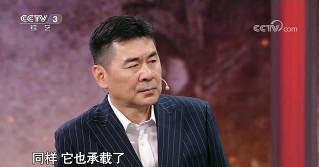  演员|央视《海报里的英雄》首播观众反响热烈，但主持人为啥要用演员？