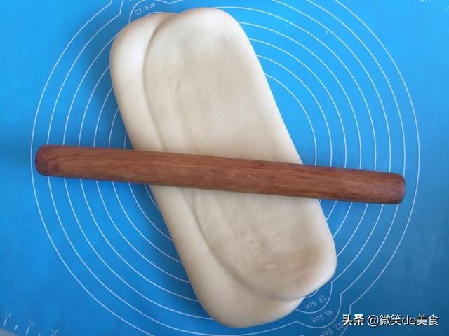  营养|起来做一款坚果面包卷吧，营养又好吃，你一定会喜欢的