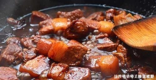 红烧肉|红烧肉时,别再放八角和桂皮了放这2样炖才香,减肥也要吃一顿