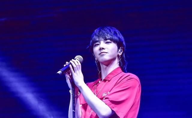  歌王|音乐鬼才，《歌手》最年轻歌王，华晨宇的实力撑得起这些荣誉吗？