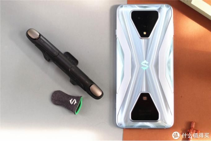  屏幕|新鲜发布：腾讯黑鲨3S手机全面体验，想了解啥看这篇