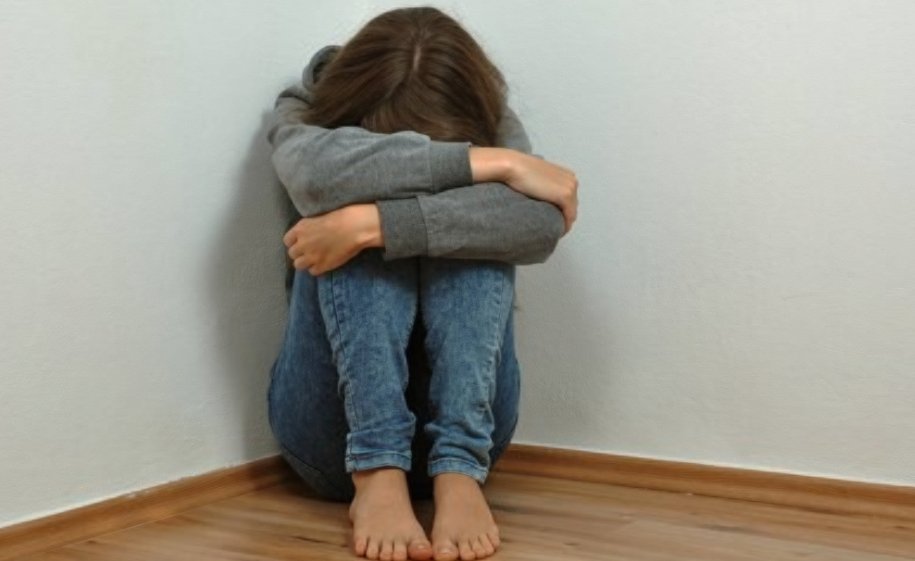 家属|女孩遭高管前男友侵犯，怀孕后男方家属不承认，前男友：不是事实