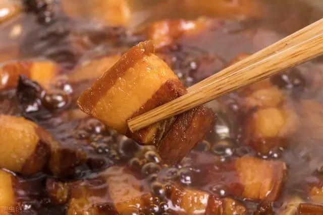  五花肉|婆婆祖传20年红烧肉做法，不加水不加盐，不炒糖色，美味又下饭