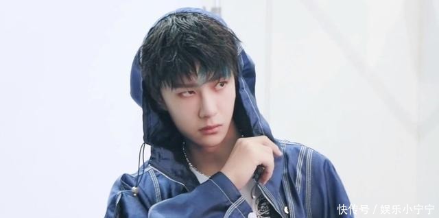 王一博|王一博成街舞最大卖点,热搜独占半边天,不愧是顶流贡献值