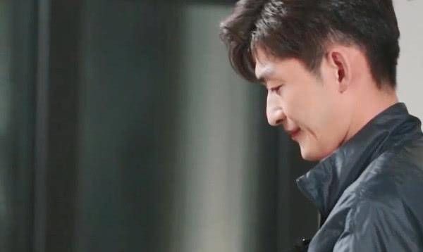  吴磊|张翰为节目付出太多，现场向女嘉宾单膝跪地，吴磊陈翔笑开花