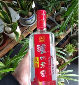 茅台|这5款白酒，100元左右，不辣嗓子不上头，老酒鬼们都喝得起