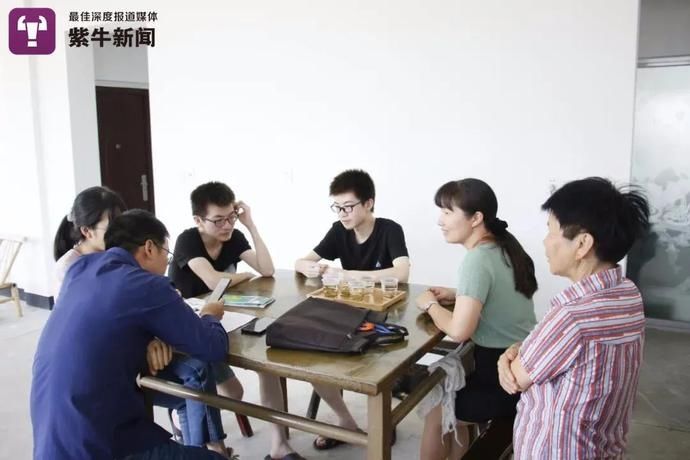 双胞胎|【紫牛头条】视障双胞胎双双考取名校，高二时哥哥患癌曾化疗12次