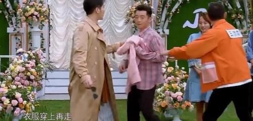  关系|跑男郑恺“罢录”摔衣服！老成员的眼神成亮点，关系好坏一看便知