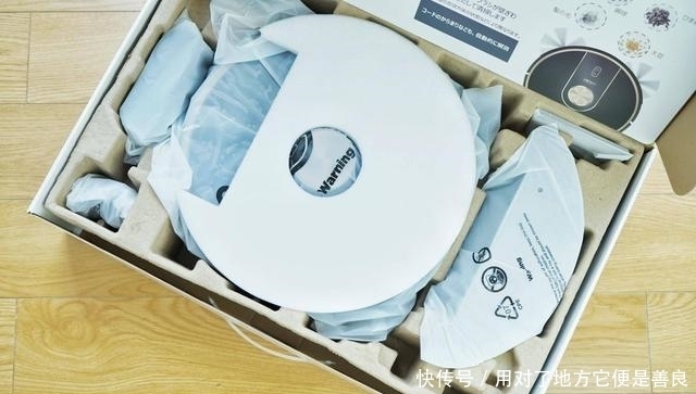 超大|由利扫地机器人新品评测:大水箱+大电池+超大吸力,给力之选?