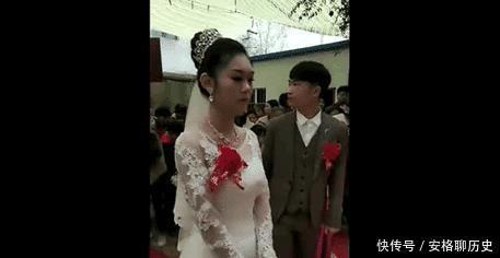 现场|实拍 17岁小伙就娶媳妇了 婚礼现场不认真的态度让大家很担忧