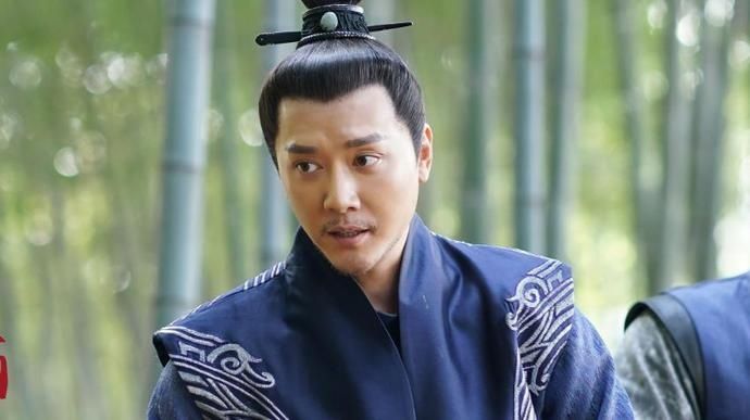 帮忙|42岁冯绍峰再接古偶剧被群嘲，因赵丽颖帮忙介绍，才勉强接受？