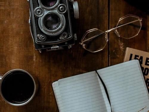 偏执|蔡澜《活着，就该尽点兴》：活得偏执，怎么会快乐