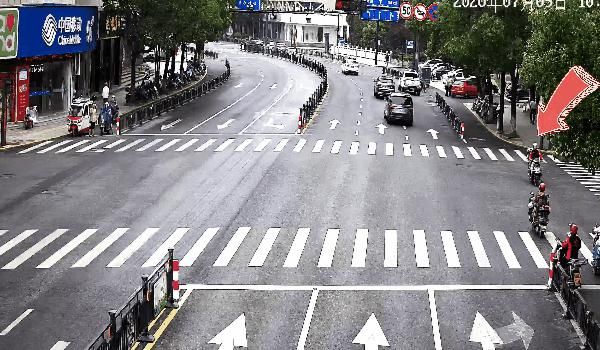  违法|逆行，闯红灯……这些违法外卖员，全部曝光！涉及海盐三个外卖平台！