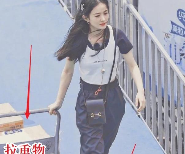  腰部|《中餐厅》杀青赵丽颖直奔按摩店，曾在拍戏时落马被威亚戳伤腰部